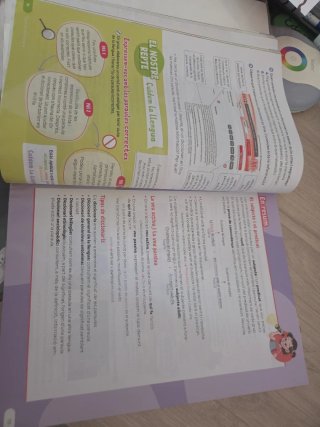 Llengua catalana i Literatura. 6 Primària. Revola