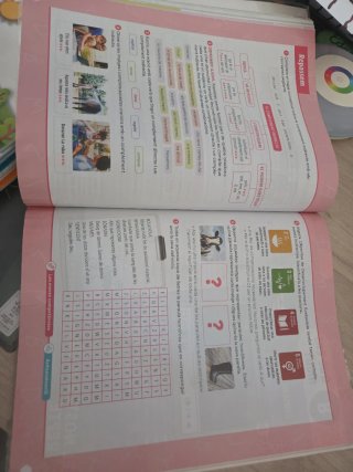 Llengua catalana i Literatura. 6 Primària. Revola