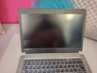 Portátil Toshiba Portege Intel i5