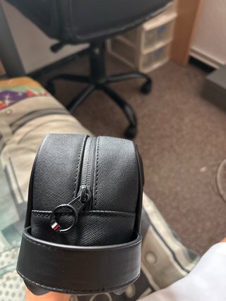 Bolso neceser Tommy Hilfiger negro