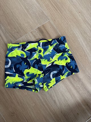 Bañador tiburones azul y verde fosforito Nabaiji