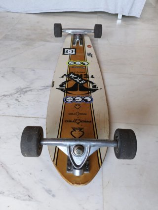 Longboard madera y lija negra