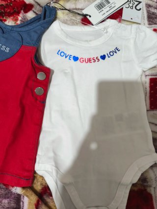Completo 2 pezzi Guess 3/6 mesi