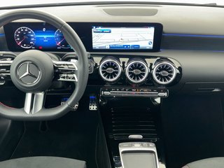 Mercedes-Benz Clase A 180 100 kW (136 CV)