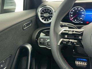 Mercedes-Benz Clase A 180 100 kW (136 CV)