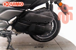 YAMAHA XMAX 300