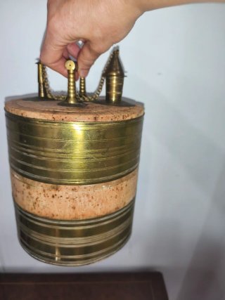 Botijo antiguo corcho y bronce principios s. XX