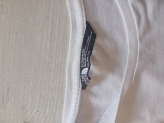Camiseta The North Face Blanca