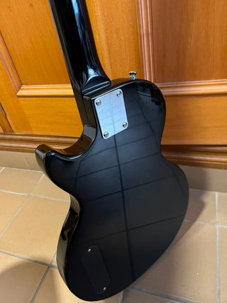 Guitarra Eléctrica Epiphone Junior+ Amplificador