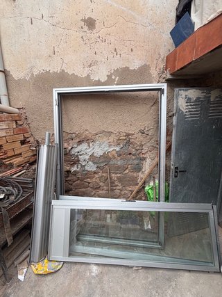 Puerta balcón aluminio y cristal