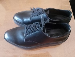 Zapatos negros de cordones