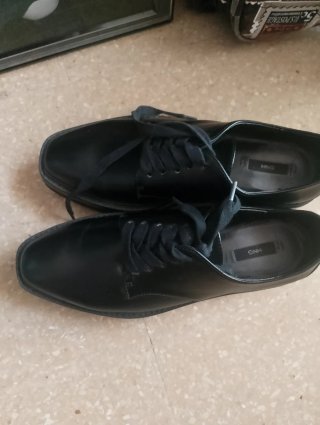 Zapatos negros de cordones
