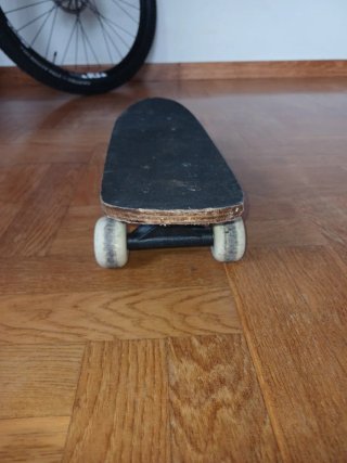 Skateboard negro
