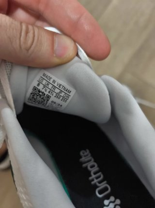 Zapatillas Adidas Blancas y Verdes