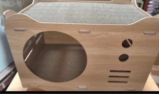 Rascador para gatos de madera y cartón