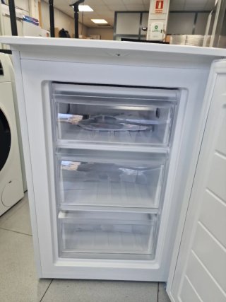 Congelador vertical pequeño nuevo con tara