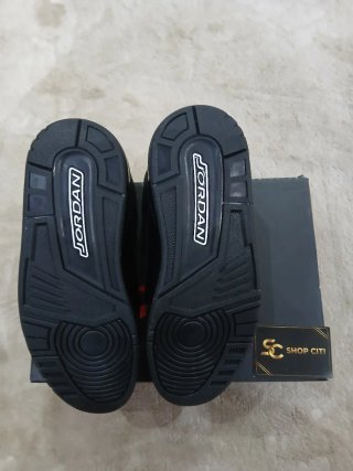 Zapatillas Jordan Negras y Grises