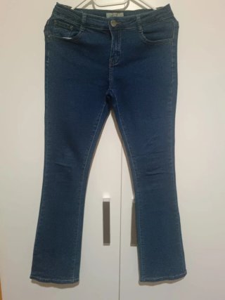 Pantalones campana vaqueros azul oscuro