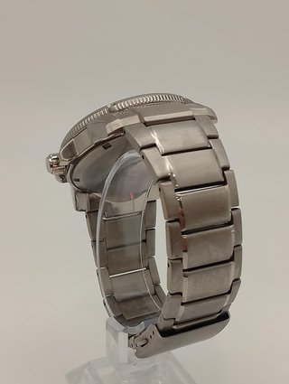 RELOJ CITIZEN J810 TITANIUM NEGRO Y ROJO