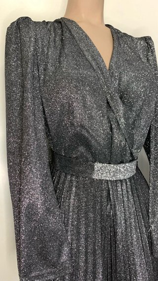 Vestido largo plateado para eventos
