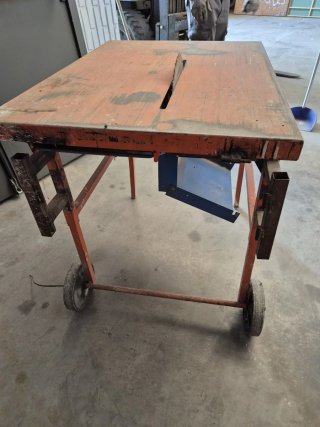 Mesa Sierra Circular Ducher