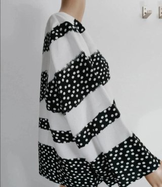 Casaca Marina Rinaldi Negra y Blanca Talla 25