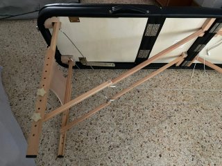 Camilla masaje estructura de madera.