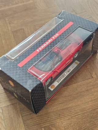 Maqueta Ferrari F50 (1995) Escala 1:18
