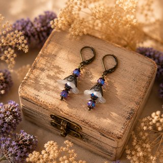 Pendientes flor blanca Swarovski hechos a mano