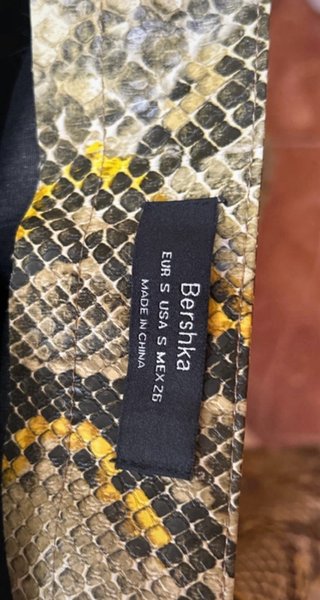 Falda cuero estampado serpiente