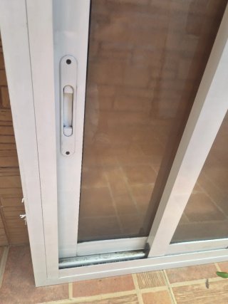 Ventana corredera aluminio blanca
