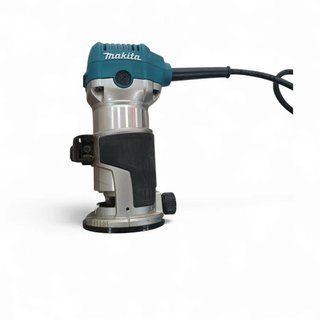 FRESADORA MAKITA RT0700C CON CAJA Y ACCESORIOS