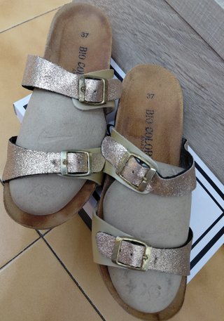 Sandalias Bio Color Doradas T37