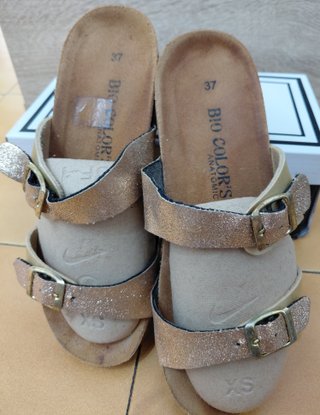 Sandalias Bio Color Doradas T37