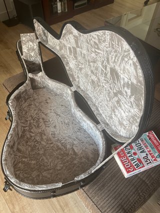 Funda Rígida Guitarra Acústica Negra