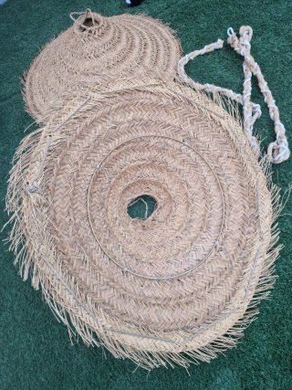 Abajur em palha artesanal
