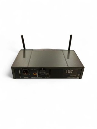 MICROFONO INALAMBRICO AKG PT40 + RECEPTOR WIFI SR40