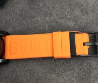 Reloj deportivo naranja