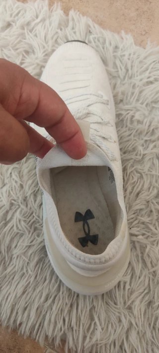 Zapatillas Under Armour HOVR Blancas