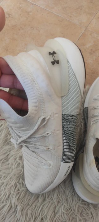 Zapatillas Under Armour HOVR Blancas
