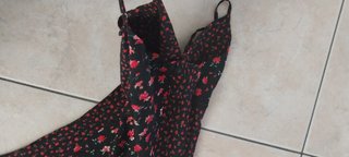Vestito floreale nero con rose rosse - Taglia S