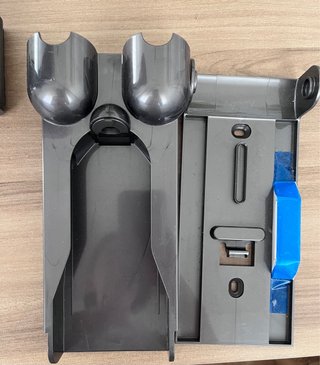 Soporte pared Dyson sin estrenar + tornillos