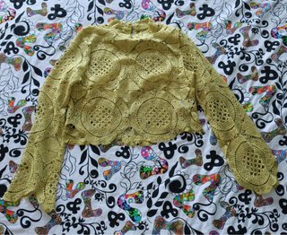 Blusa Crop Transparente Crochet