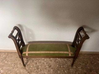 Banco de madera tapizado verde