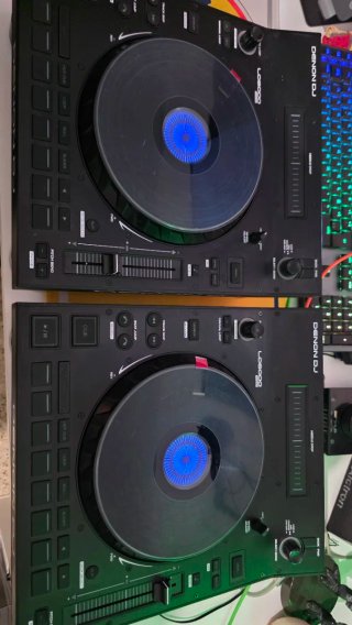 2 x Denon DJ LC6000 Prime