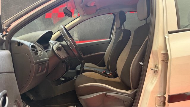 Renault Clio 2010 “130.000KM SOLO ITV 2027”