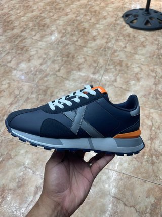 Zapatillas Munich Azul y Naranja