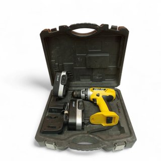 TALADRO ATORNILLADOR 18 V POWER PLUS +  BASE CARGA X2 BATERIAS Y ACC + MALETIN
