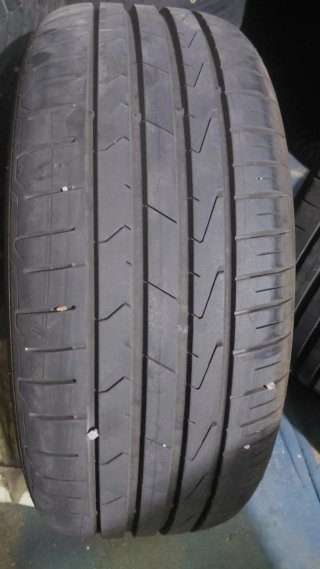 Neumáticos 215/55/17