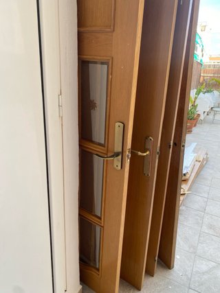 Puertas de madera maciza